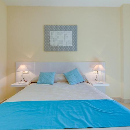 Apartamento Cala Bajo 内尔哈 外观 照片