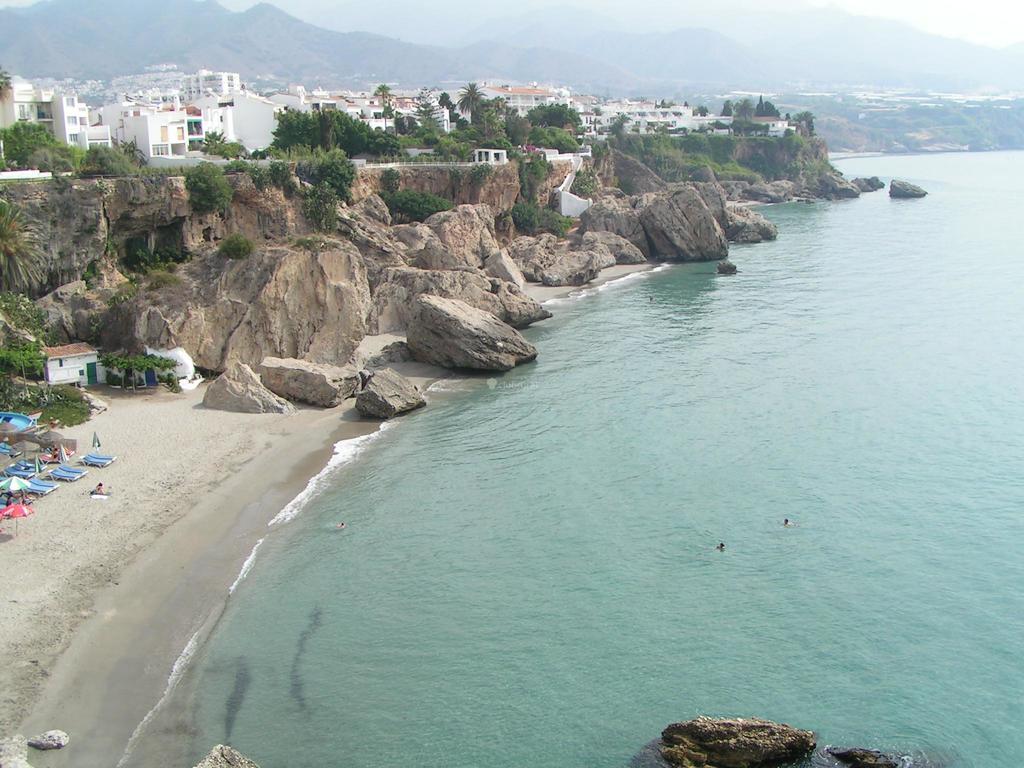 Apartamento Cala Bajo 内尔哈 外观 照片