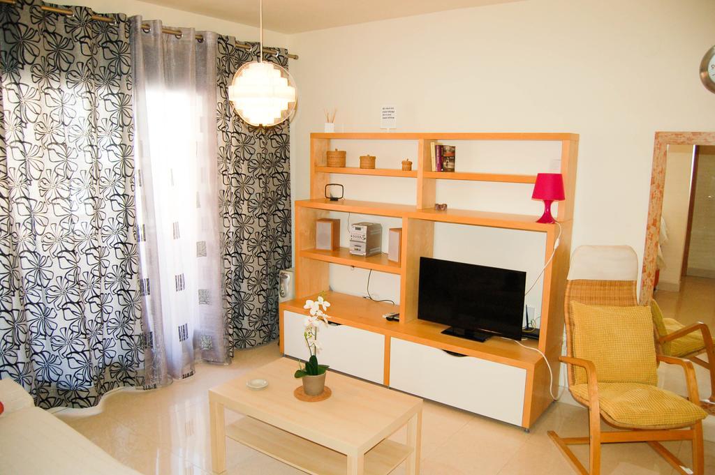 Apartamento Cala Bajo 内尔哈 外观 照片
