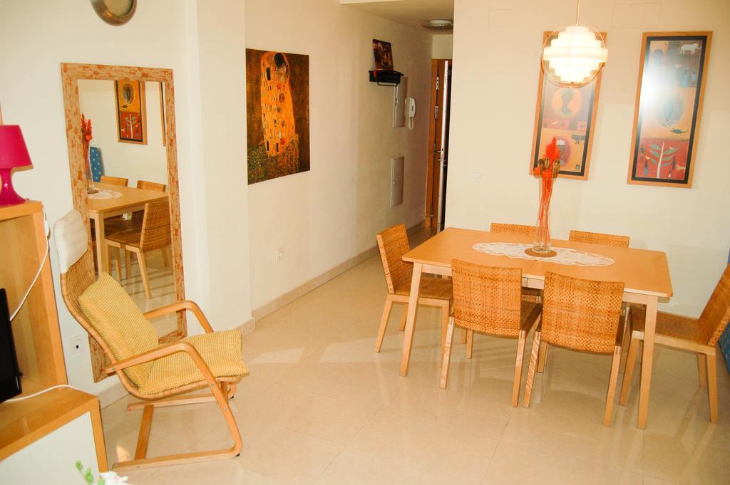 Apartamento Cala Bajo 内尔哈 外观 照片